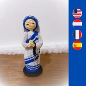 crochet version of Saint Mother Teresa