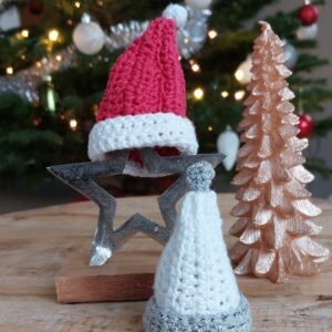 crochet mini Christmas hats